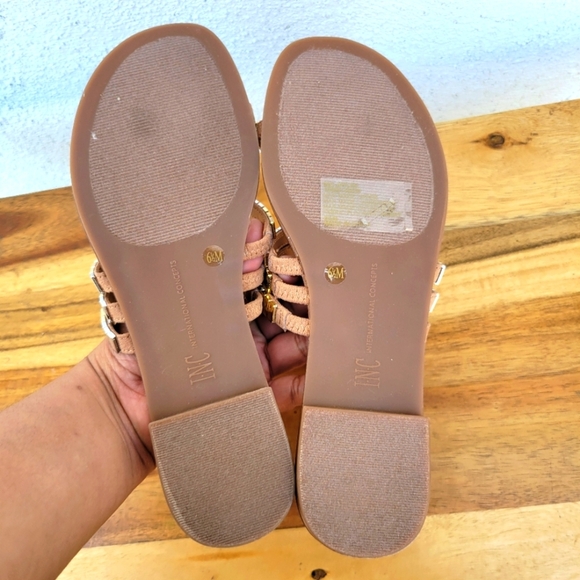 INC Jaylee Womens Embellished Toe Ring Slip-On Flat Sandals Size 6.5 - Picture 15 of 16